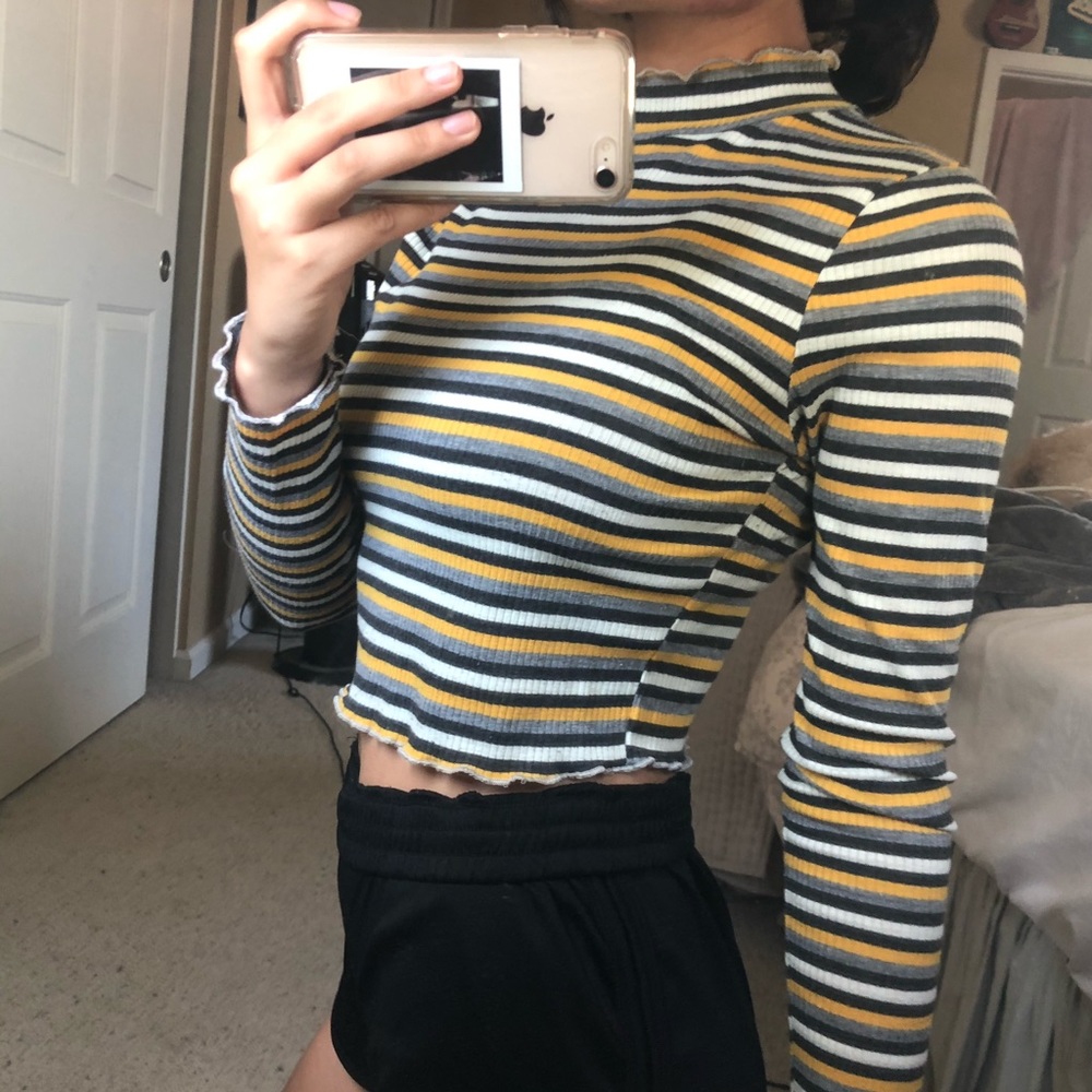 SOLD! vintage turtle neck